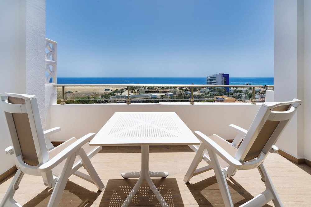 Servatur Alameda de Jandía — View in Esquinzo, Canary Islands