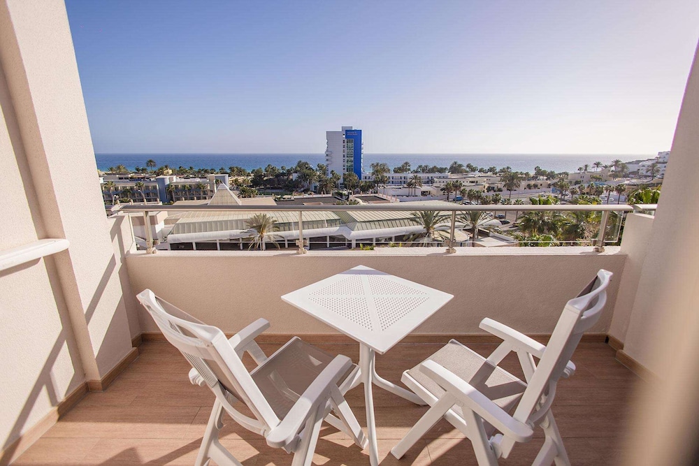 Servatur Alameda de Jandía — Rooms in Esquinzo, Canary Islands