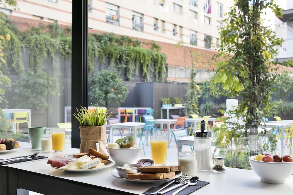 Hotel Andante Drassanes — Restaurant & bars in Barcelona, Catalonia