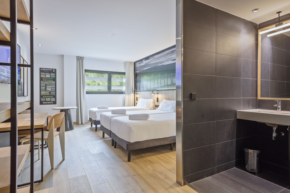 Hotel Andante Drassanes — Hotel rooms in Barcelona, Catalonia