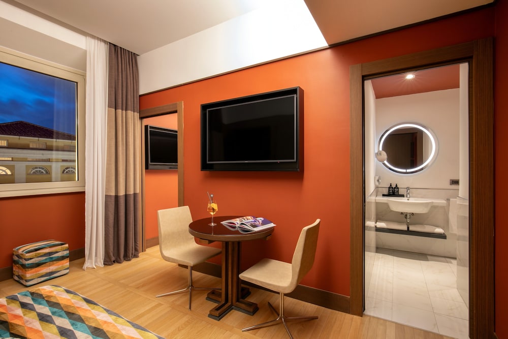 The Independent Hotel — Hotel rooms in Rome, Lazio