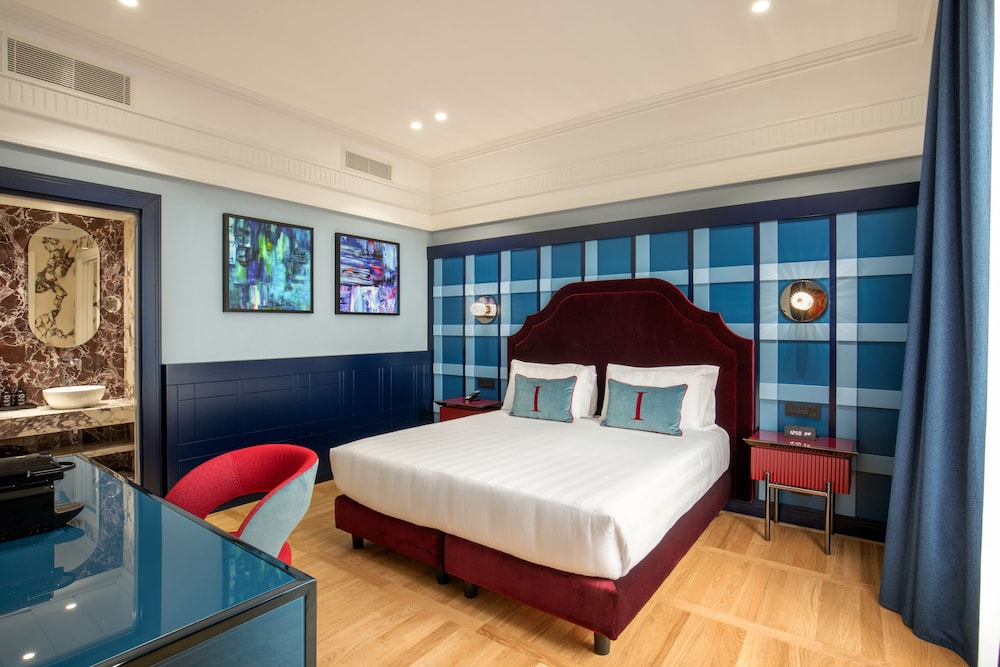 The Independent Hotel — Hotel rooms in Rome, Lazio