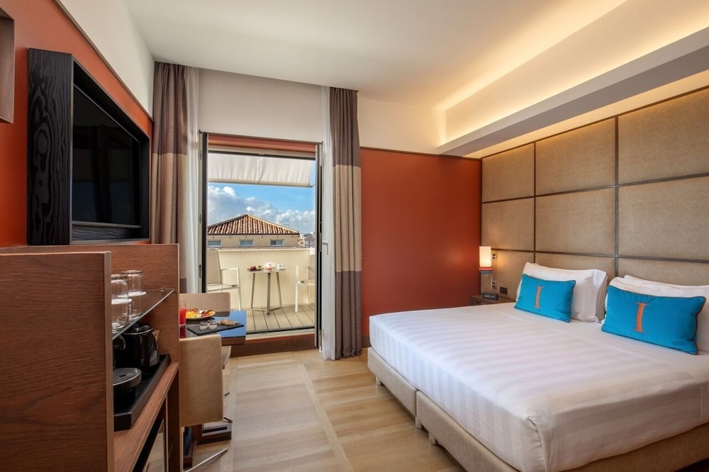 The Independent Hotel — Hotel rooms in Rome, Lazio