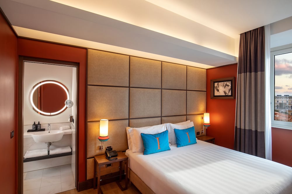 The Independent Hotel — Hotel rooms in Rome, Lazio