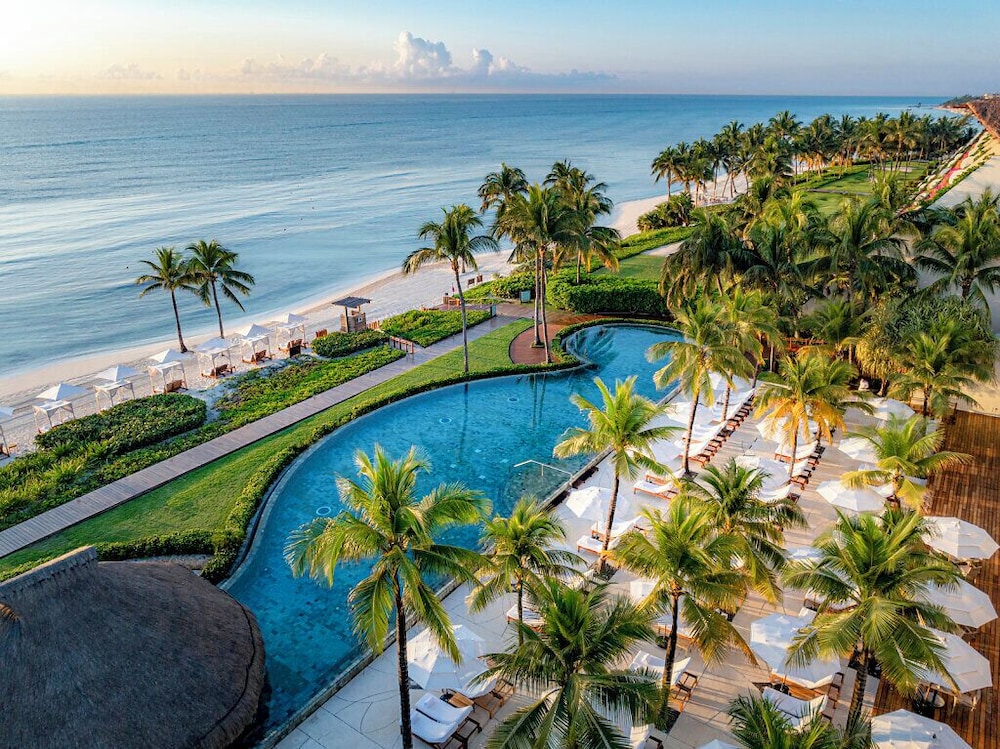 Ambassador at Grand Velas All Inclusive — Swimming pool in Playa del Carmen, Quintana Roo