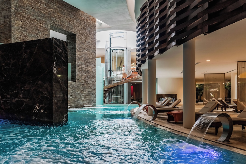 Ambassador at Grand Velas All Inclusive — Swimming pool in Playa del Carmen, Quintana Roo