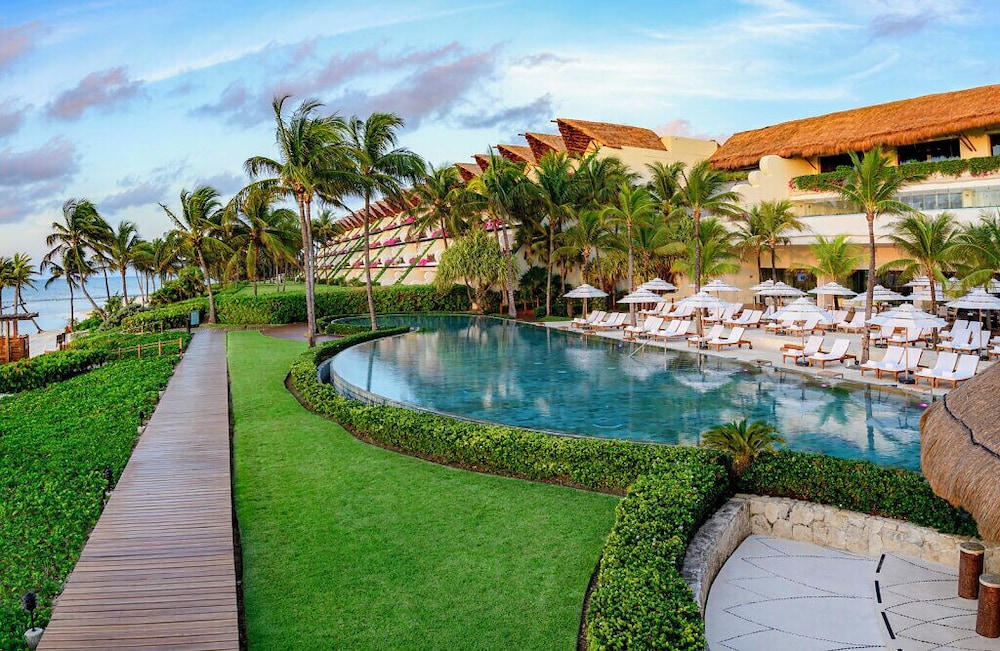 Ambassador at Grand Velas All Inclusive — Swimming pool in Playa del Carmen, Quintana Roo