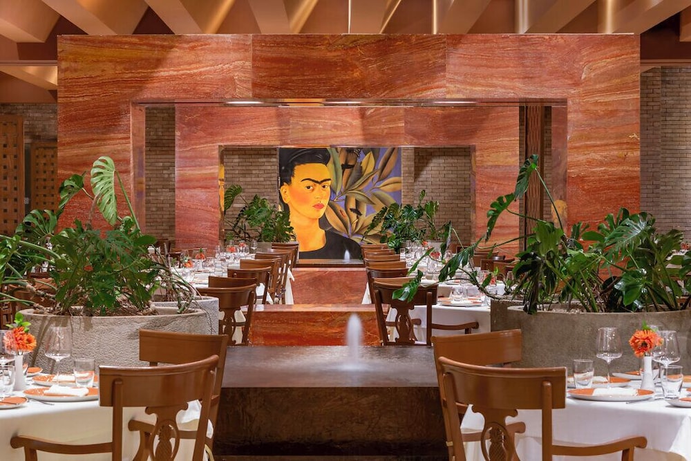 Ambassador at Grand Velas All Inclusive — Restaurant & bars in Playa del Carmen, Quintana Roo