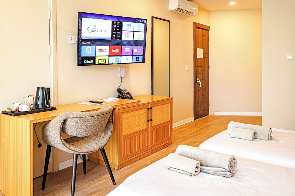 Kombo Beach Resort — Hotel rooms in Serrekunda
