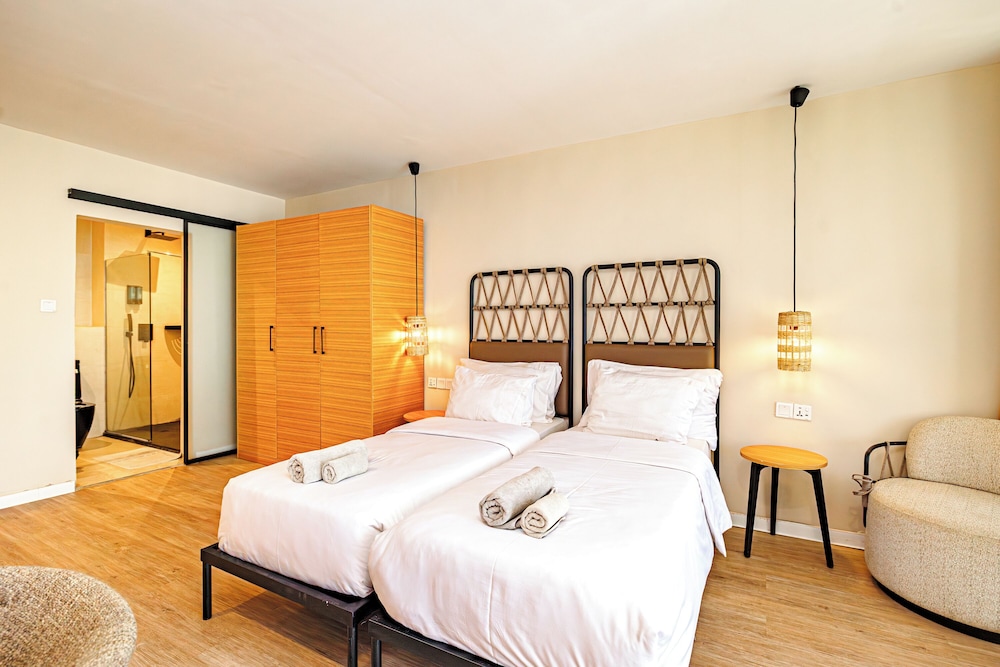 Kombo Beach Resort — Hotel rooms in Serrekunda