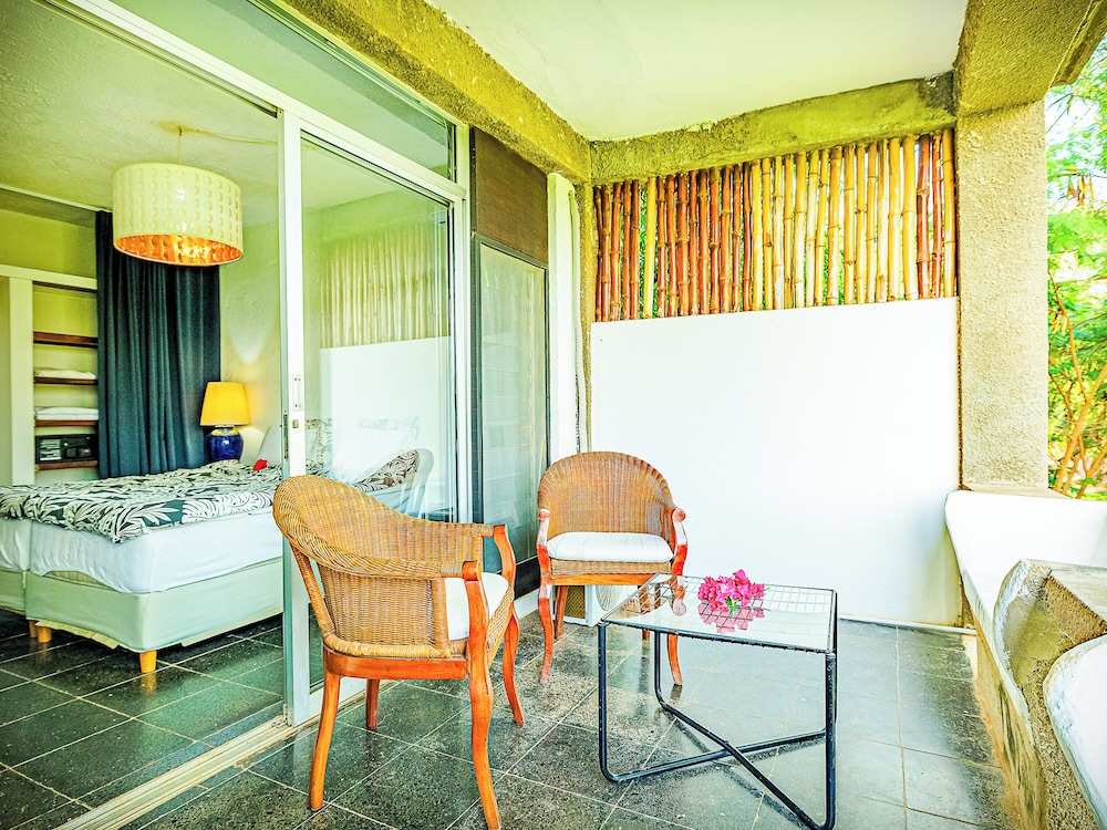 Kombo Beach Resort — Hotel rooms in Serrekunda