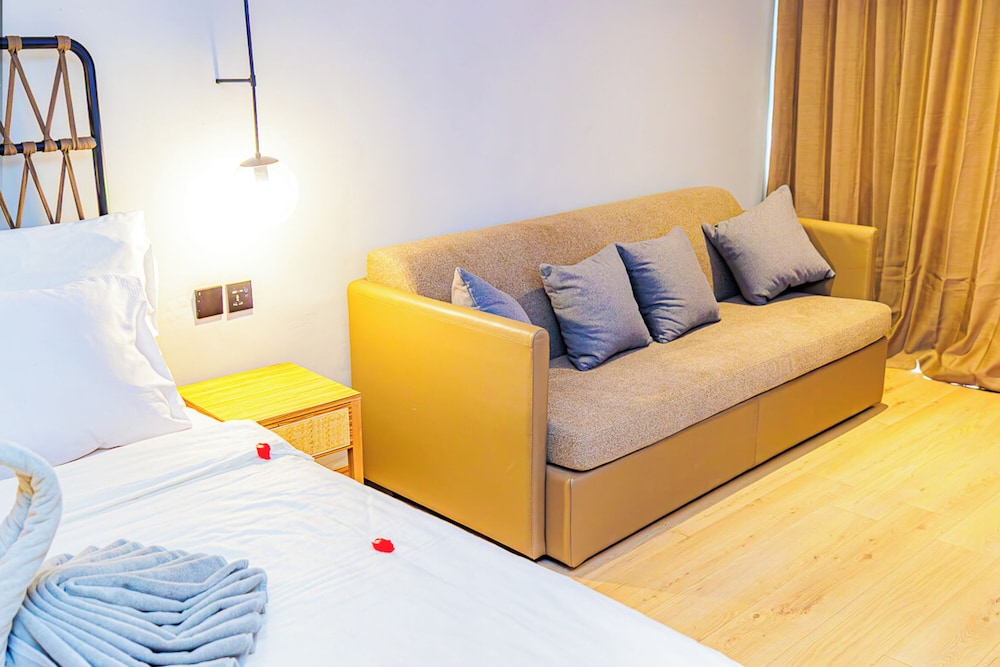 Kombo Beach Resort — Hotel rooms in Serrekunda