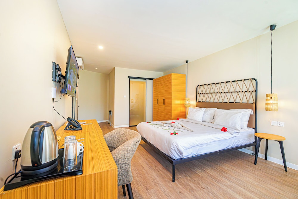 Kombo Beach Resort — Hotel rooms in Serrekunda