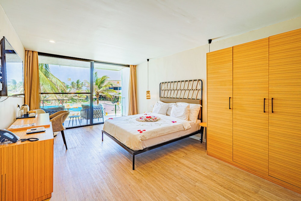 Kombo Beach Resort — Hotel rooms in Serrekunda