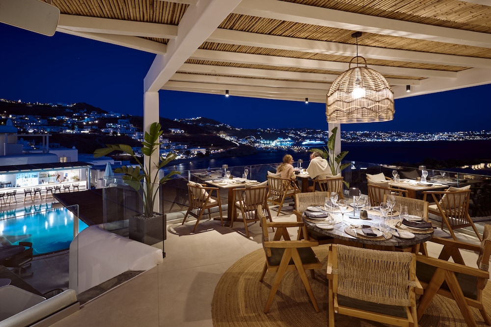 Mykonos Princess Hotel — Restaurant & bars in Agios Stefanos, South Aegean