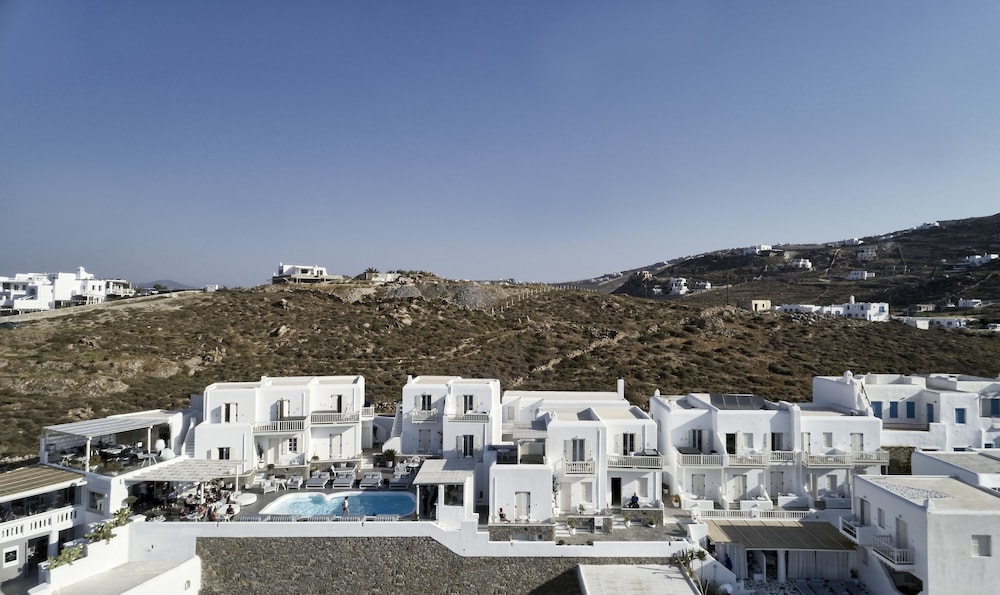Mykonos Princess Hotel — Hotel building in Agios Stefanos, South Aegean