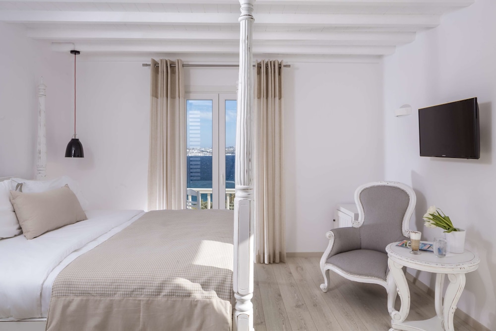 Mykonos Princess Hotel — Hotel rooms in Agios Stefanos, South Aegean