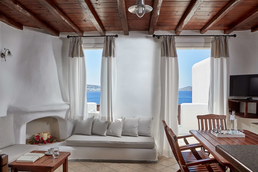 Mykonos Princess Hotel — Hotel rooms in Agios Stefanos, South Aegean