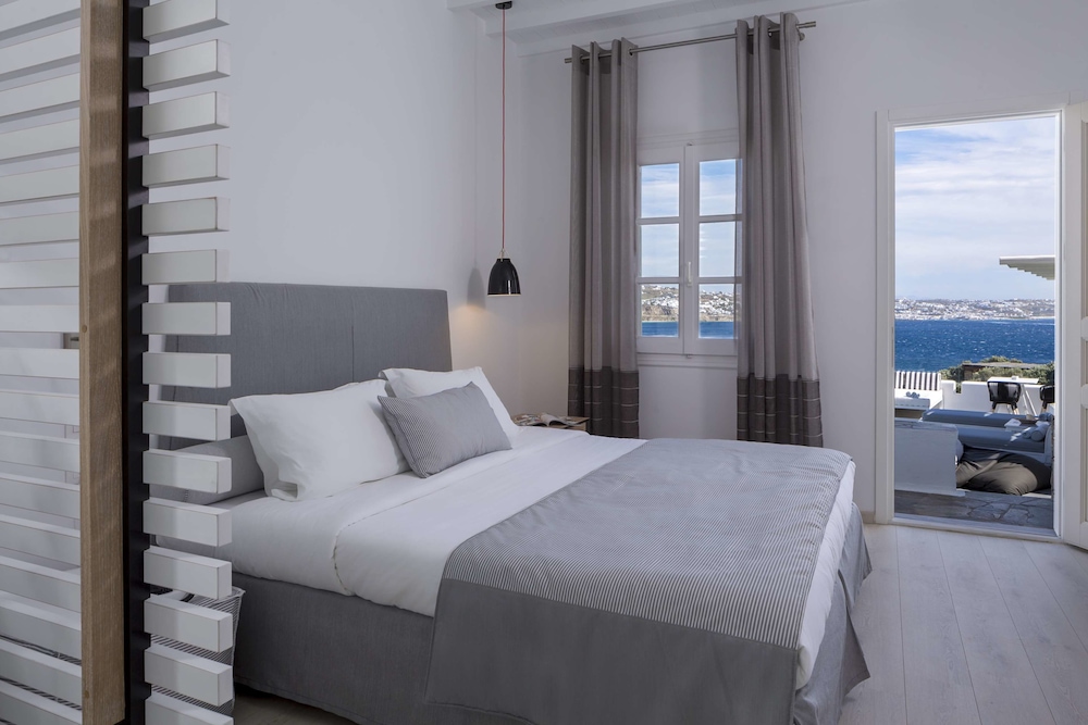 Mykonos Princess Hotel — Hotel rooms in Agios Stefanos, South Aegean