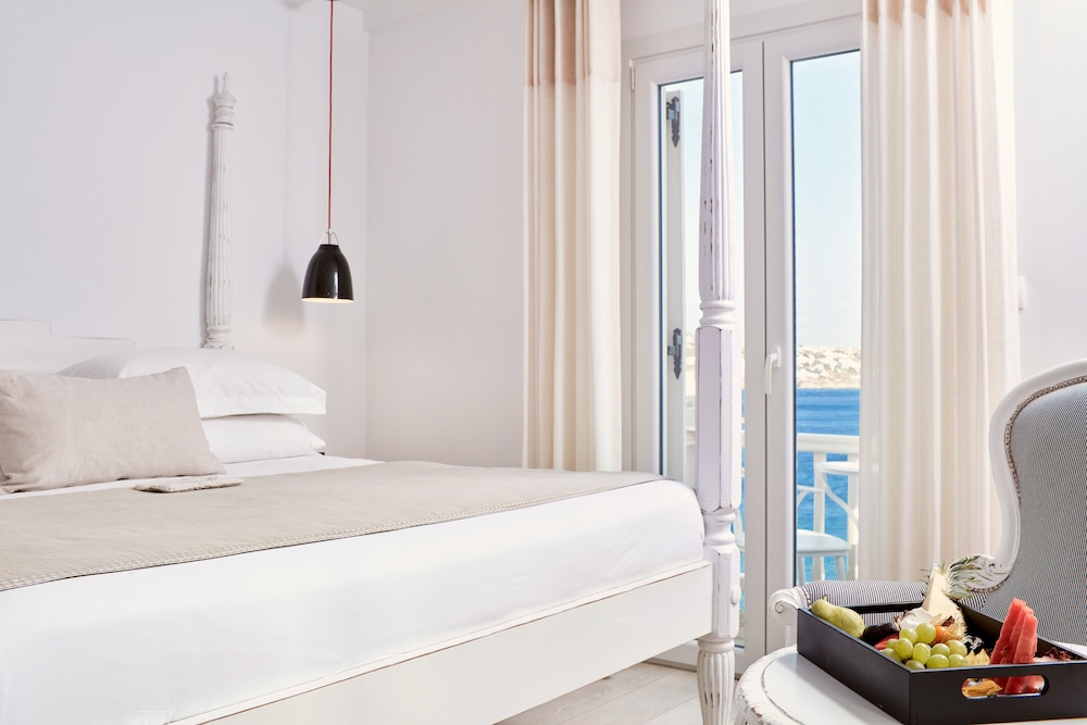 Mykonos Princess Hotel — Hotel rooms in Agios Stefanos, South Aegean