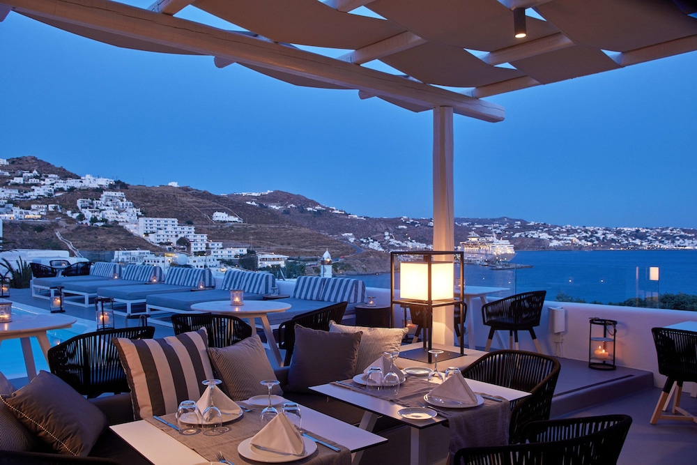 Mykonos Princess Hotel — Restaurant & bars in Agios Stefanos, South Aegean