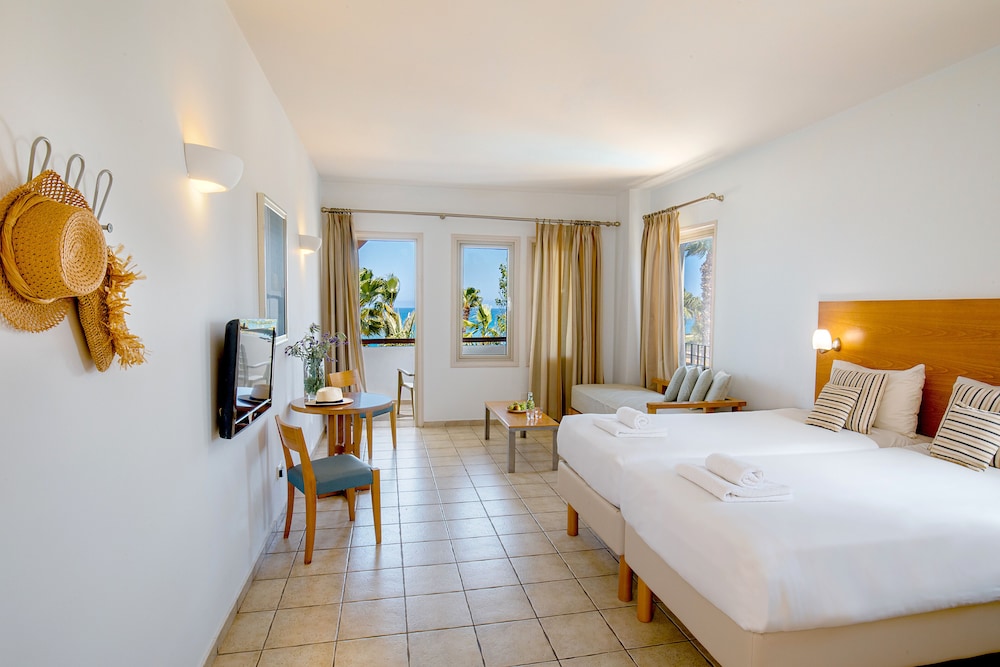 Louis Althea Beach Hotel — Hotel rooms in Protaras, Famagusta Region