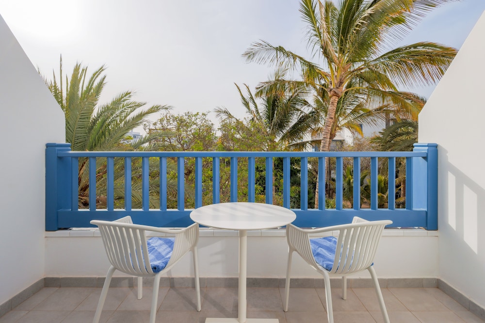 Seaside Los Jameos — Hotel rooms in Puerto del Carmen, Canary Islands