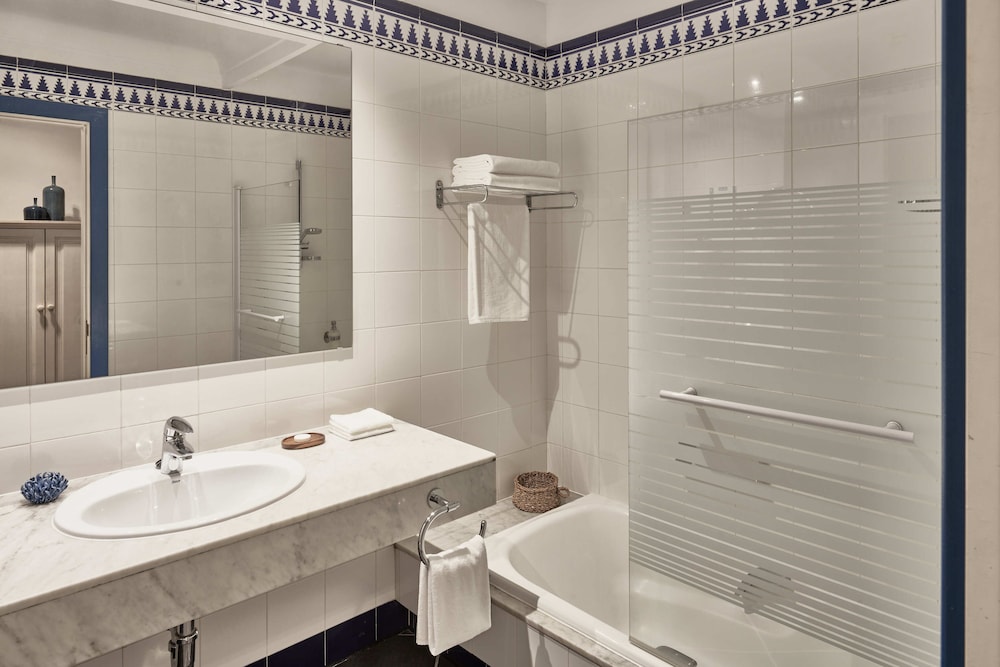 Seaside Los Jameos — Hotel rooms in Puerto del Carmen, Canary Islands