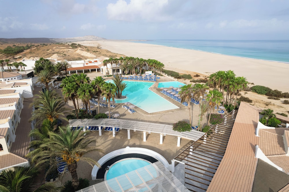VOI Praia de Chaves Resort — Swimming pool in Rabil
