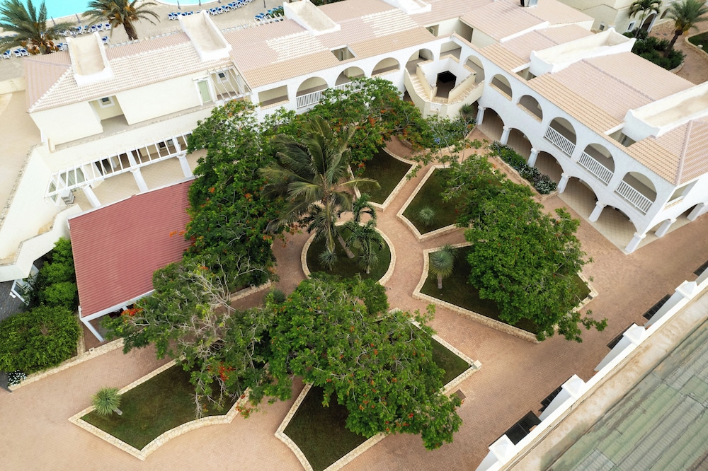 VOI Praia de Chaves Resort — Hotel building in Rabil