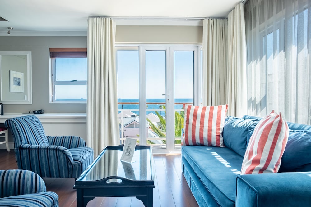 The Bantry Bay Aparthotel by Totalstay — Hotel rooms in Cape Town, Western Cape