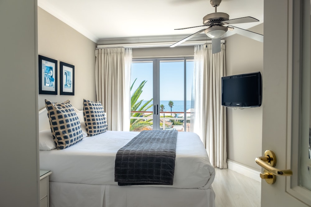 The Bantry Bay Aparthotel by Totalstay — Hotel rooms in Cape Town, Western Cape