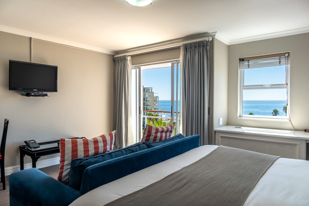 The Bantry Bay Aparthotel by Totalstay — Hotel rooms in Cape Town, Western Cape