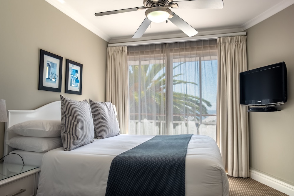 The Bantry Bay Aparthotel by Totalstay — Hotel rooms in Cape Town, Western Cape