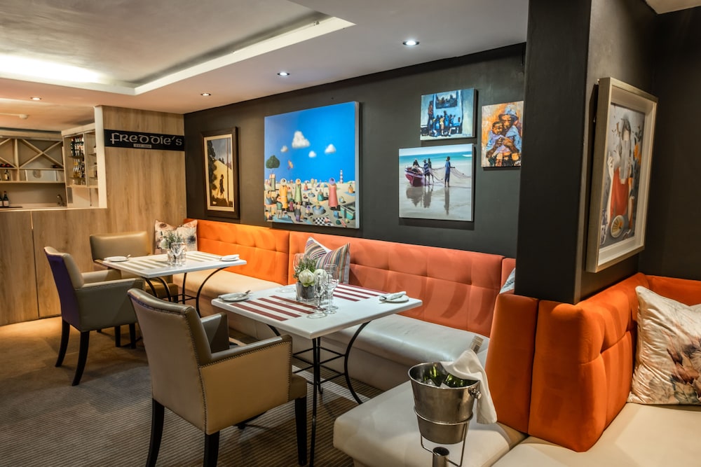 The Bantry Bay Aparthotel by Totalstay — Restaurant & bars in Cape Town, Western Cape