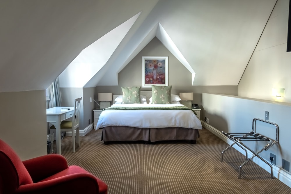 The Bantry Bay Aparthotel by Totalstay — Hotel rooms in Cape Town, Western Cape
