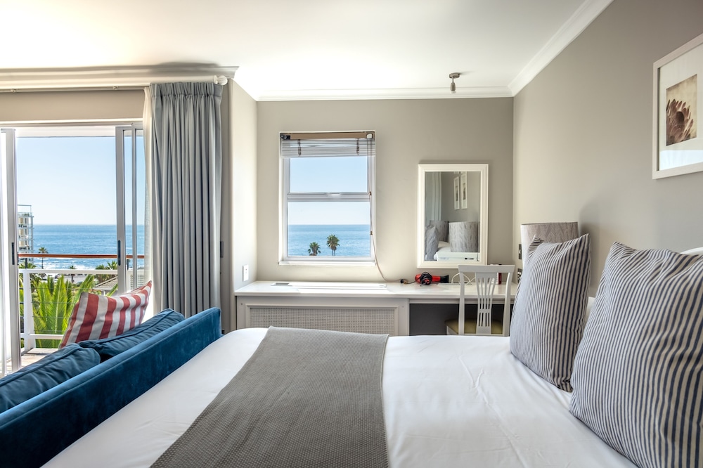The Bantry Bay Aparthotel by Totalstay — Hotel rooms in Cape Town, Western Cape