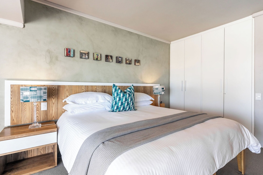 The Bay Hotel — Hotel rooms in Cape Town, Western Cape