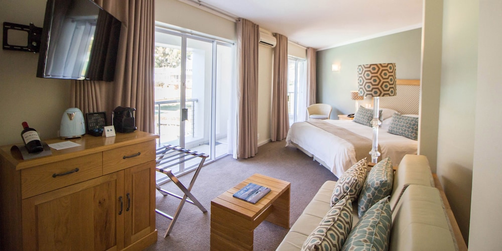 The Bay Hotel — Hotel rooms in Cape Town, Western Cape