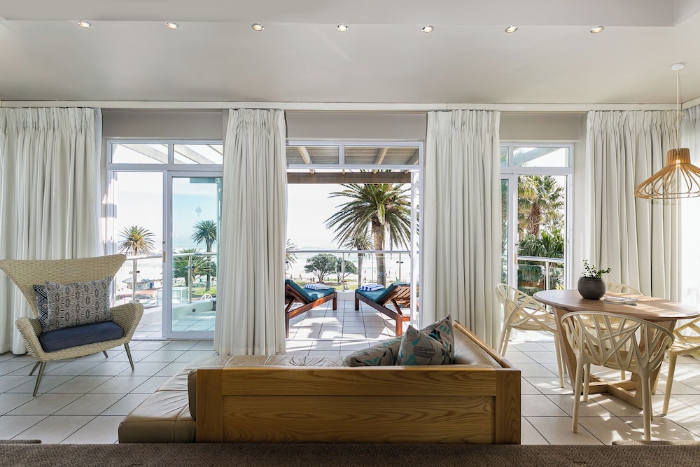 The Bay Hotel — Hotel rooms in Cape Town, Western Cape