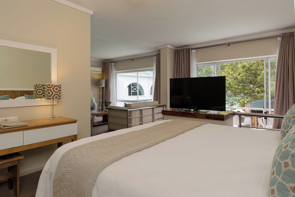 The Bay Hotel — Hotel rooms in Cape Town, Western Cape