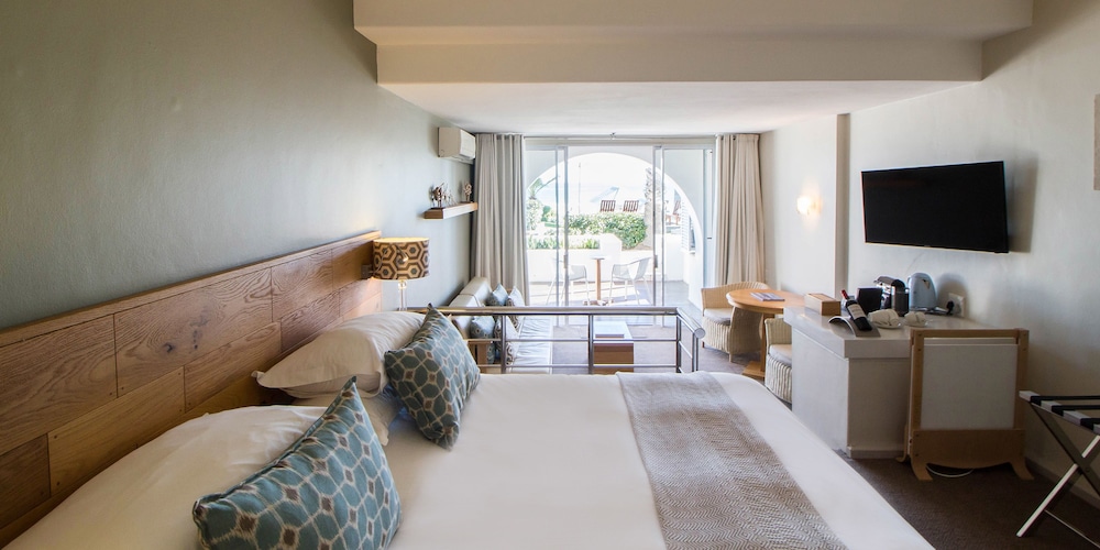 The Bay Hotel — Hotel rooms in Cape Town, Western Cape