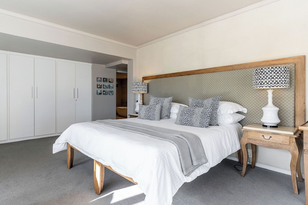 The Bay Hotel — Hotel rooms in Cape Town, Western Cape