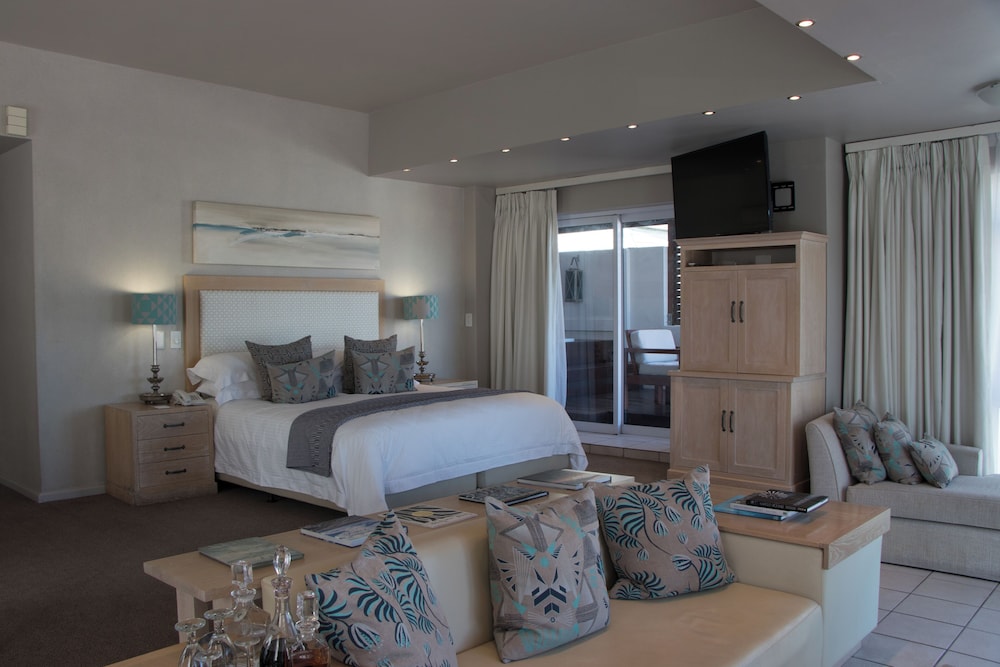 The Bay Hotel — Hotel rooms in Cape Town, Western Cape