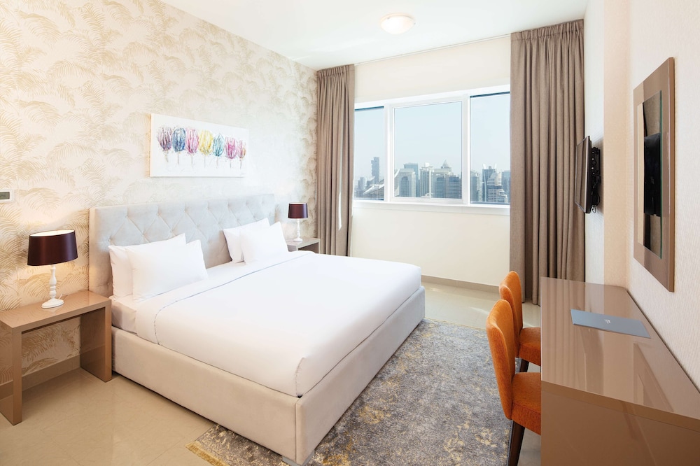 Barcelo Residences Dubai Marina — Hotel rooms in Dubai
