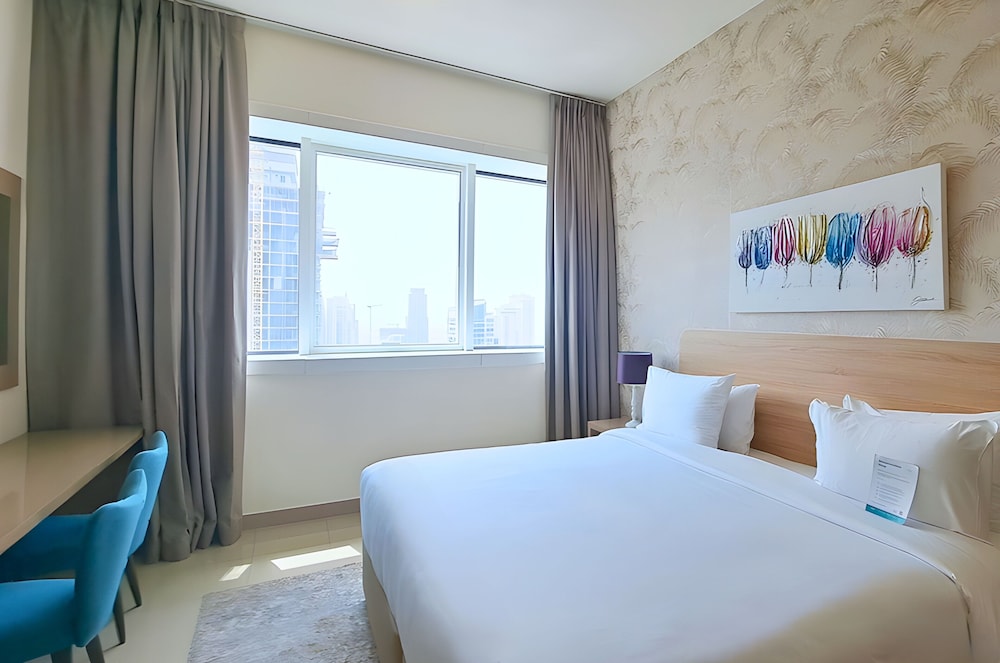 Barcelo Residences Dubai Marina — Hotel rooms in Dubai