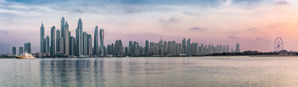 Barcelo Residences Dubai Marina — Attractions in the area in Dubai
