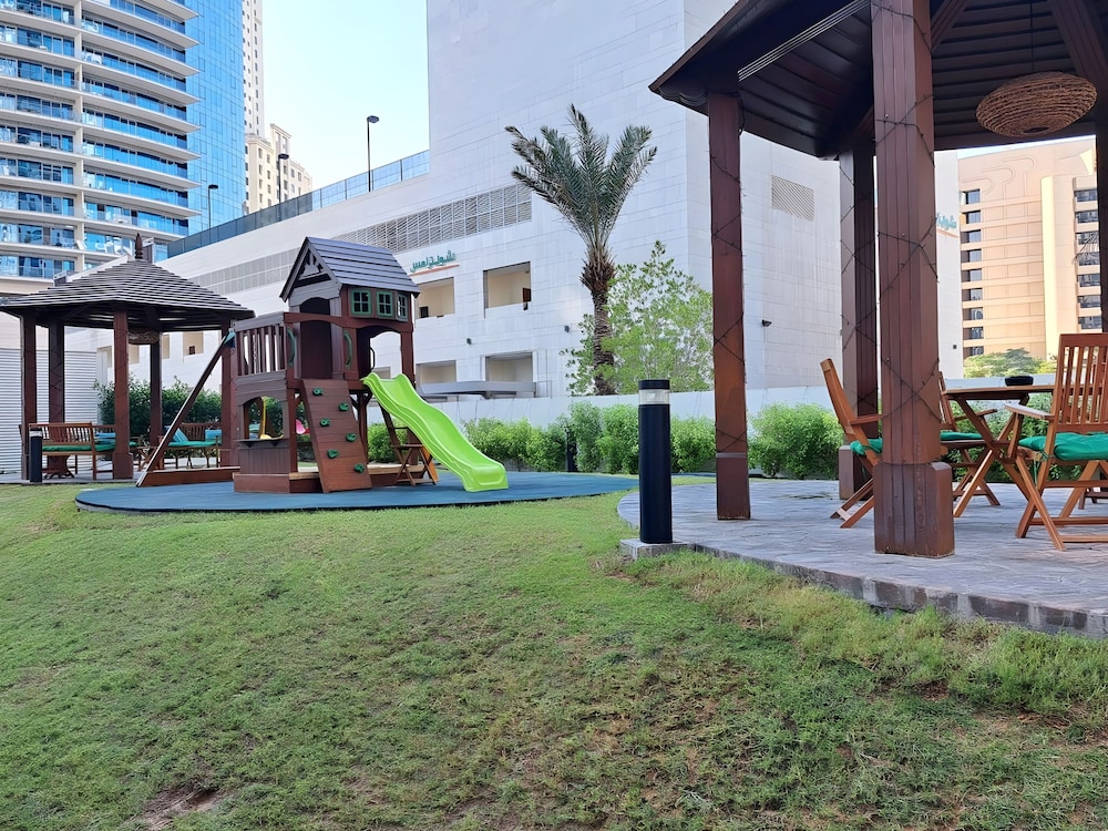 Barcelo Residences Dubai Marina — Attractions for children in Dubai