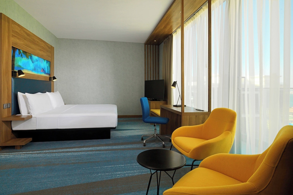 Aloft by Marriott Palm Jumeirah — Hotel rooms in Dubai
