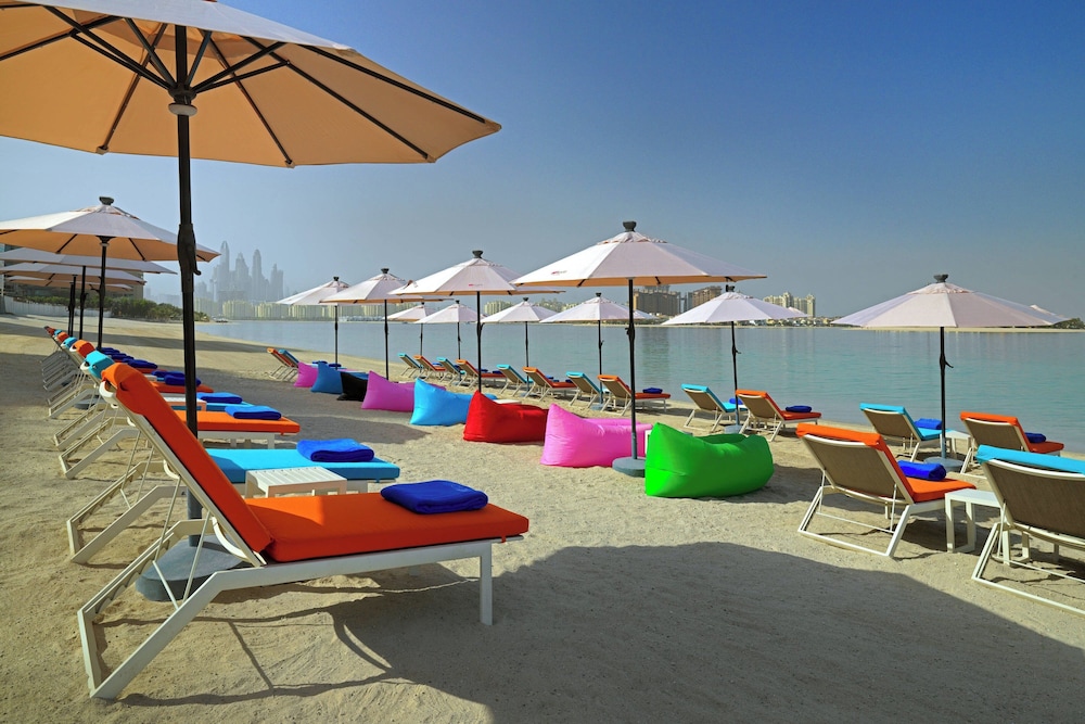Aloft by Marriott Palm Jumeirah — Beach in Dubai
